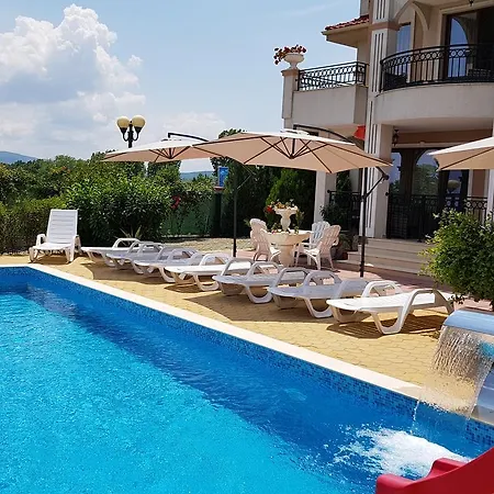 Aparthotel Brilliant 4*