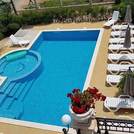 Aparthotel Brilliant 4*